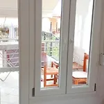 Stavros Lay In 公寓式酒店