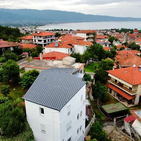 Apart Otel Stavros Lay In