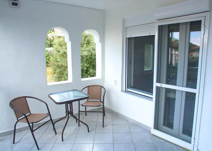 Stavros Lay In Appart hôtel *