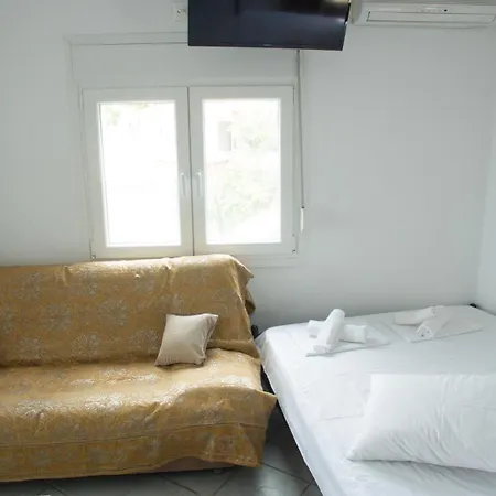 Stavros Lay In * Ano Stavros