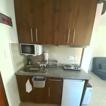 Hotel apartamentowy Stavros Lay In *